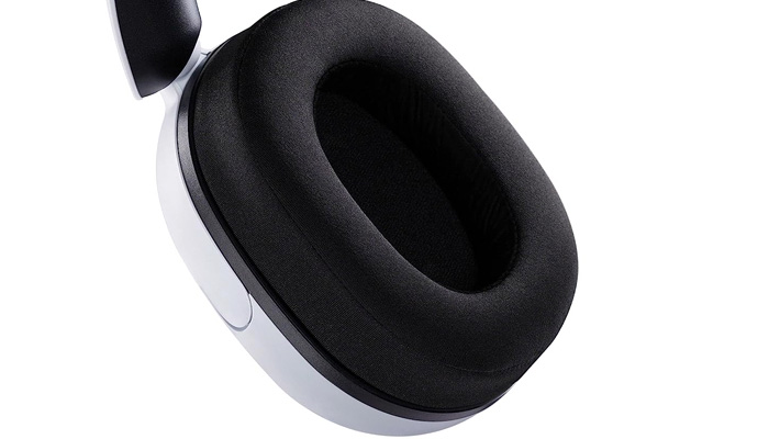 Плотно прилегает к ушам Плотно прилегает к ушам