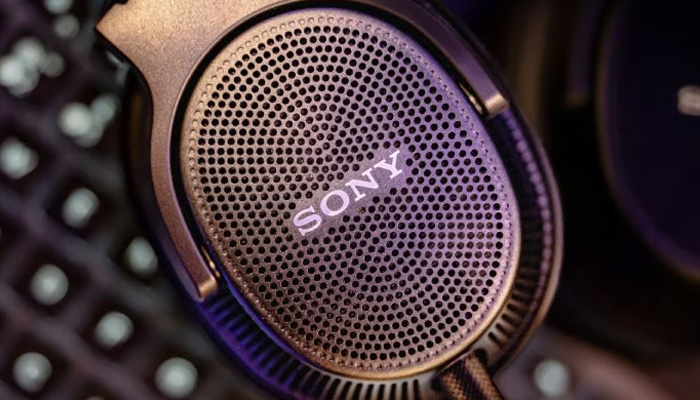 Тщательно настроенная акустическая конструкция с открытой задней частью