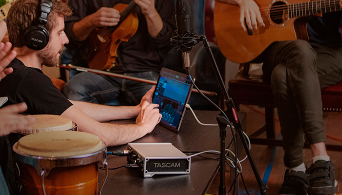 профессиональный USB-аудиоинтерфейс