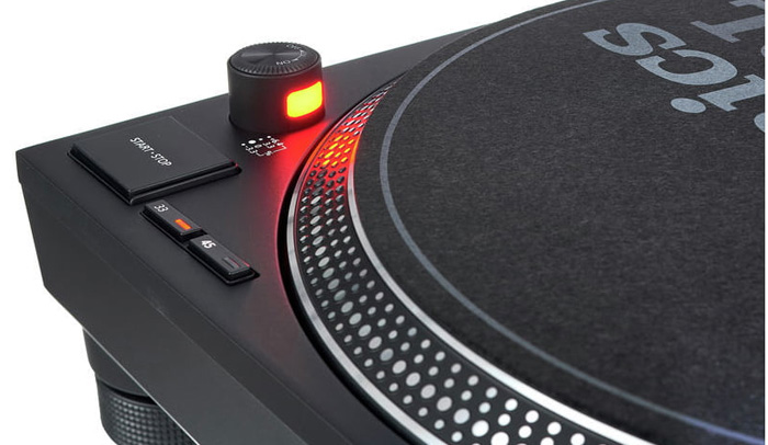 Technics SL-1210MK7r