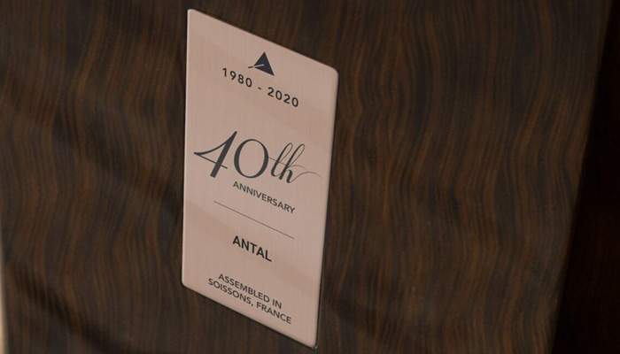 Корпус из МДФ с отделкой из шпона