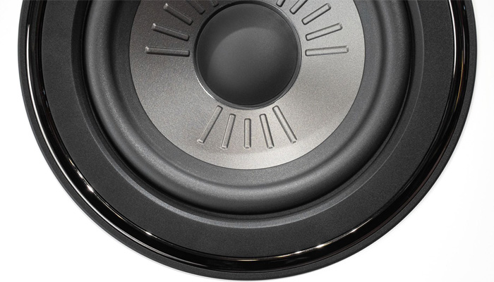 Klarity - новый материал конуса. Низкий уровень окрашивания звука