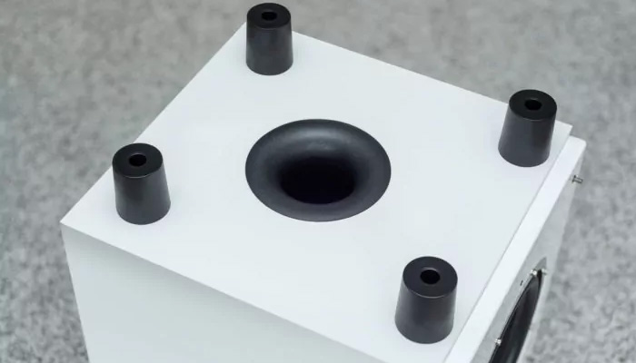 Wharfedale Diamond SW-12 - активный сабвуфер.