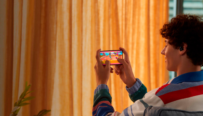 Поддерживает быструю зарядку