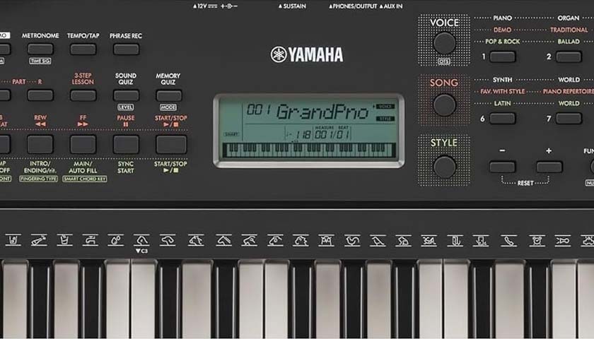 Yamaha PSR E283 синтезатор