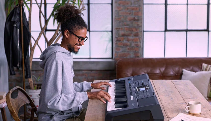 Yamaha PSR E473 синтезатор