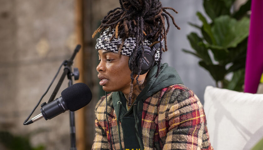 Вокальный микрофон для подкастов, музыки и не только