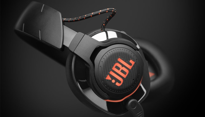 JBL Quantum 810