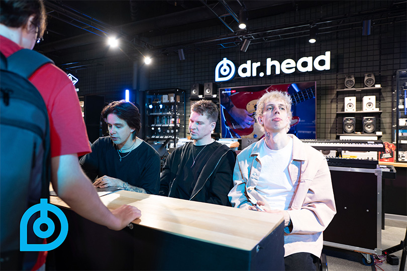 ANNA на виниле: аншлаг на автограф-сессии Wildways в Dr.Head