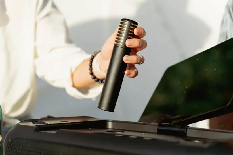 Микрофон: полезные аксессуары для караоке