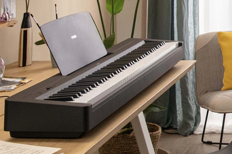Yamaha P-145B Black