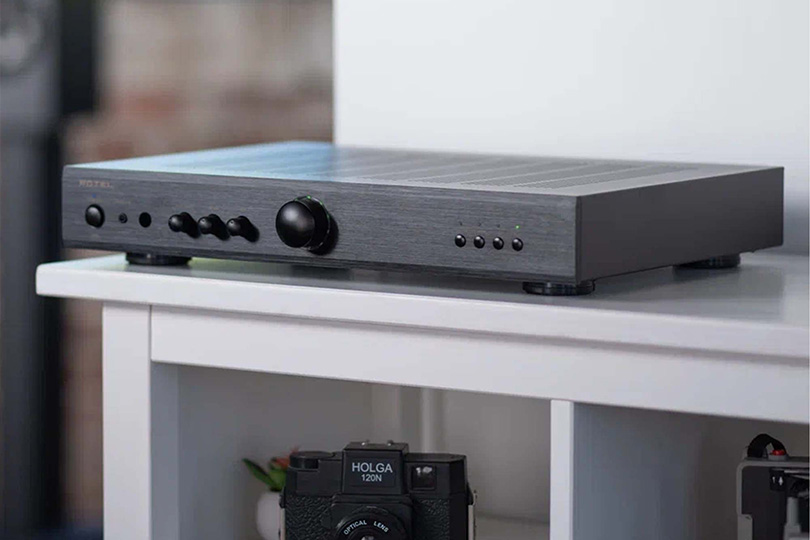 A, AB или D: сравнение по звуку, КПД, нагреву и сценарию использования