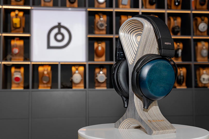 Fostex TH1100