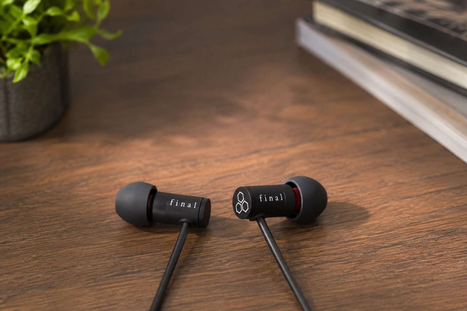Final Audio VR500 Matte Gray