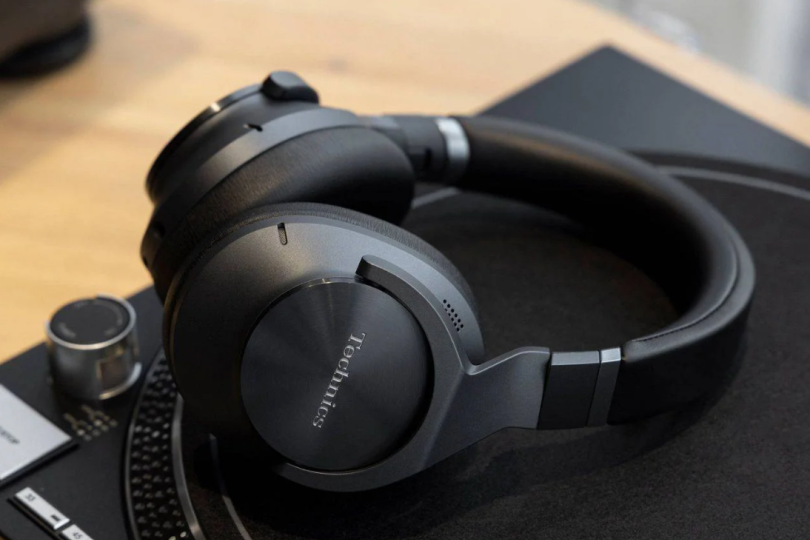 Technics EAH-A800 Black