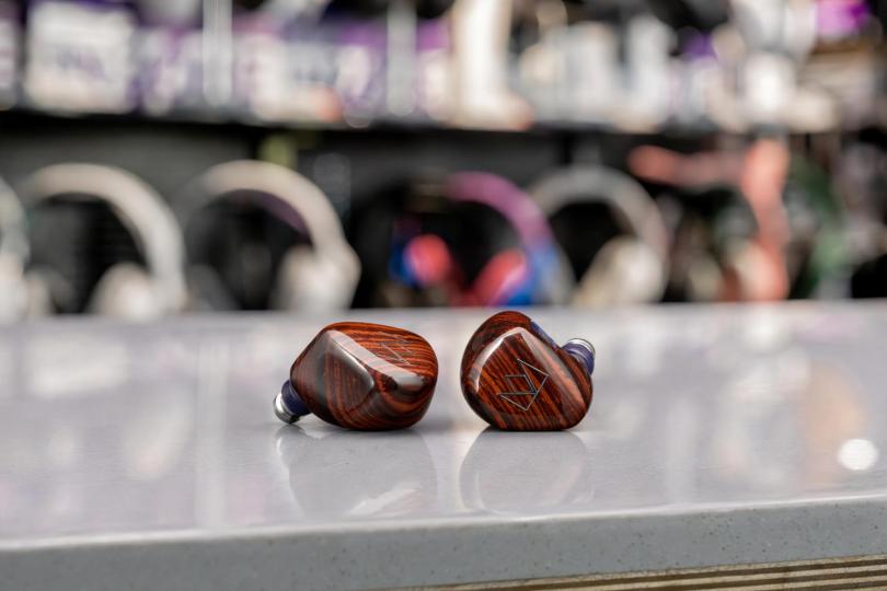 Noble Audio Lu Ban