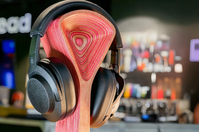 Против Final Audio UX5000