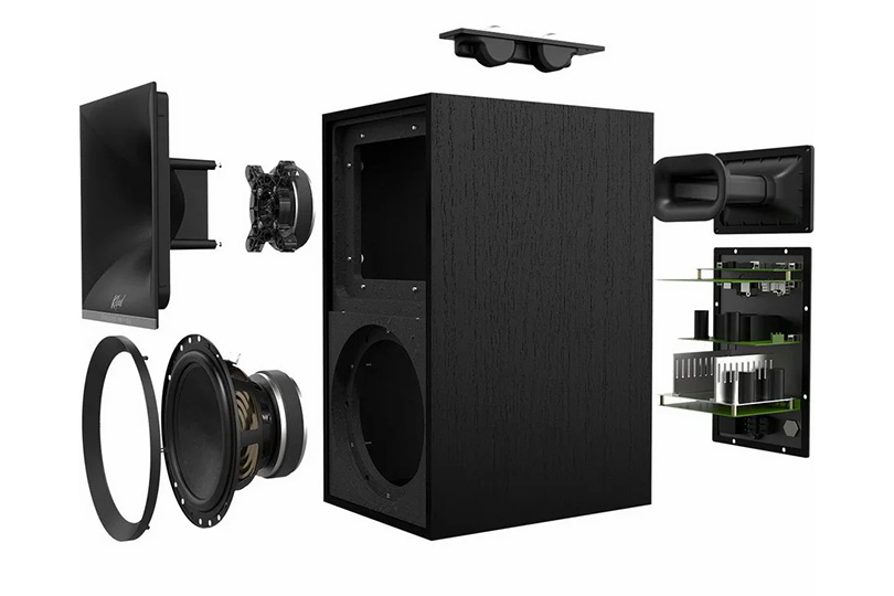 Корпус и динамики изнутри