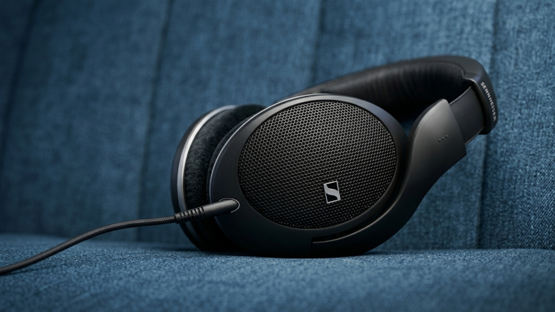 Sennheiser HD 550 Black: нейтральный звук и широкая сцена для игр