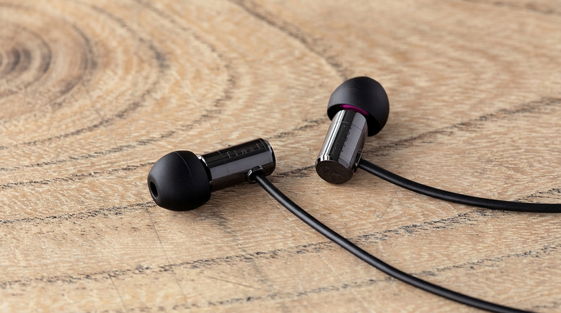 Final Audio E500: доступный вход в звук Final Audio