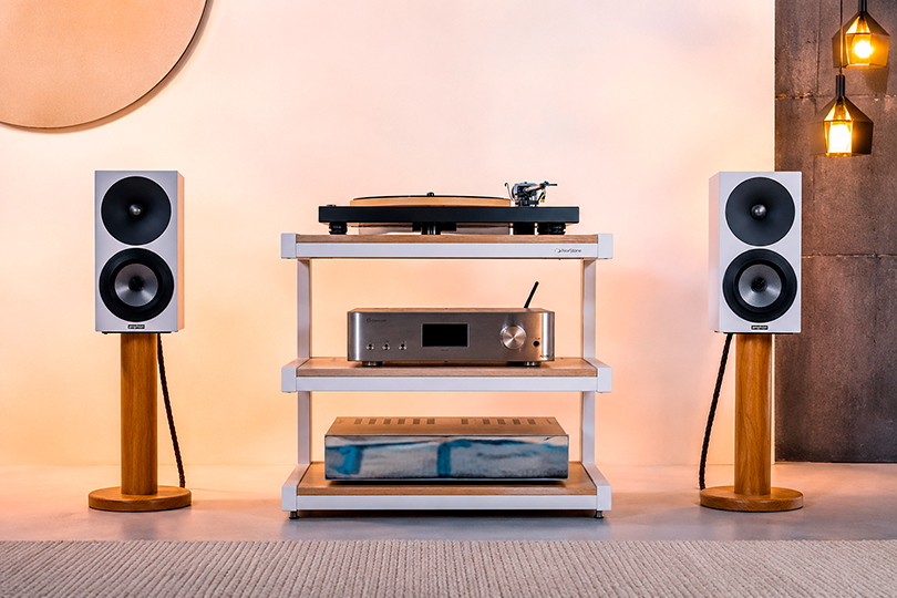Amphion Argon3S Standard White — точность и собранный бас