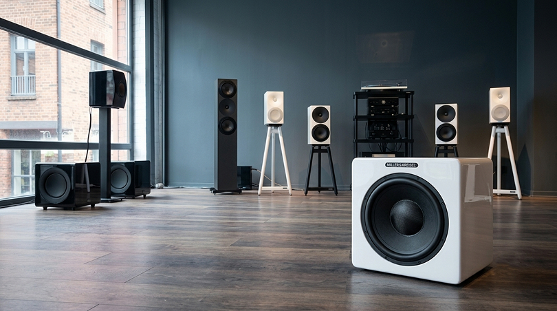 M&K Sound V12+ White