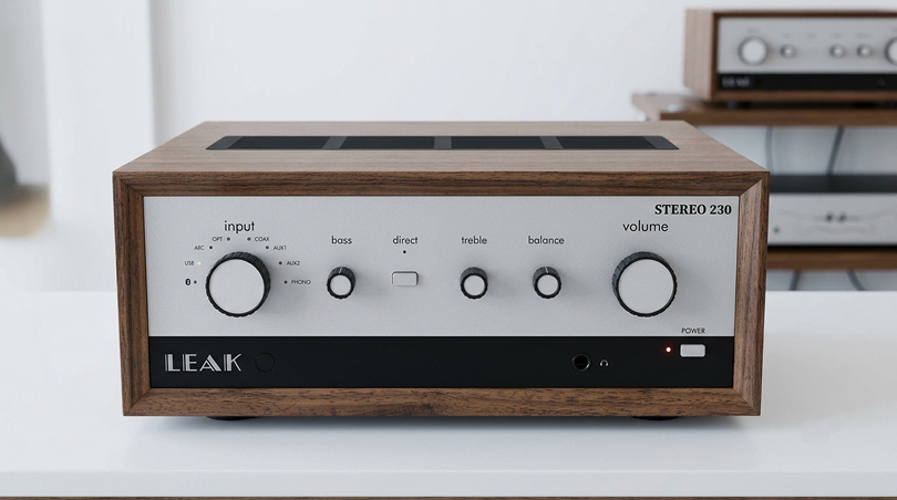Leak Stereo 230 Walnut