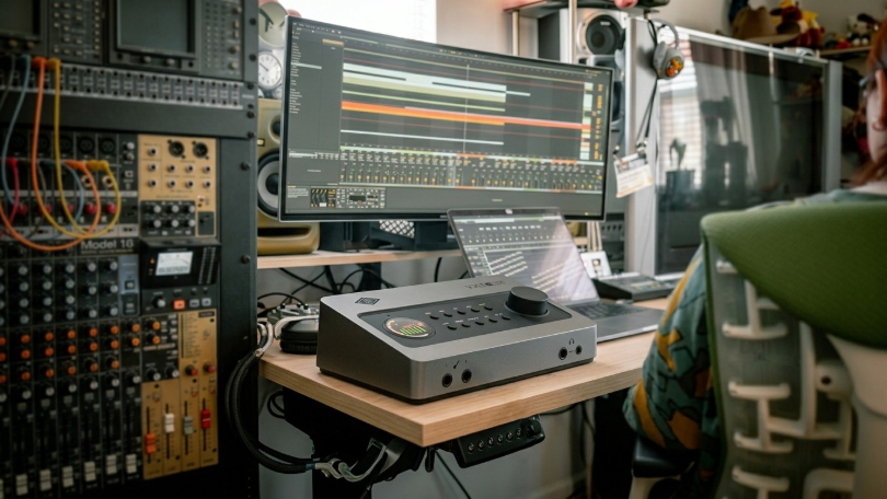 Universal Audio Volt 4 Max: контрольная комната в одном корпусе