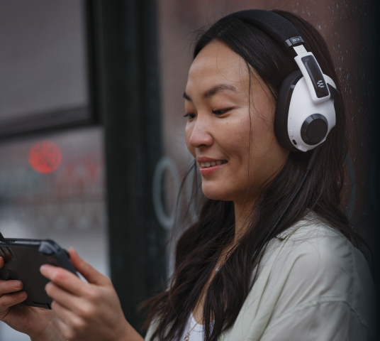 Наушники Epos H3 - lifestyle