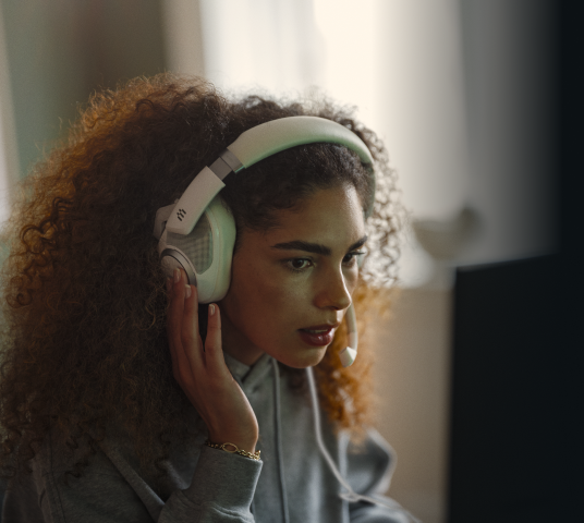 Наушники Epos H6 - lifestyle