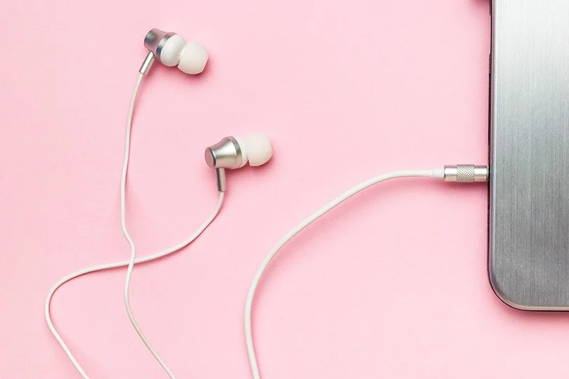 Проводные наушники