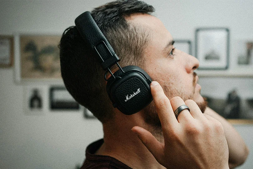 Рейтинг лучших наушников Marshall 2025–2026 года: от вкладышей до полноразмерных