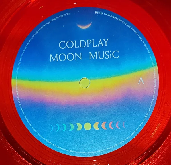 Виниловая пластинка Coldplay – Moon Music (Coloured Translucent Red) LP - рис.4