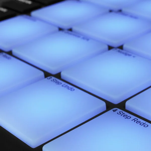 MIDI-контроллер Native Instruments Maschine Mk3 - рис.7