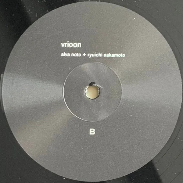 Виниловая пластинка Alva Noto & Ryuichi Sakamoto - Vrioon LP - рис.3