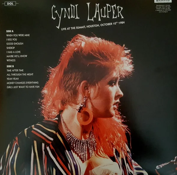 how tall is cyndi lauper - Ilustrasi 3