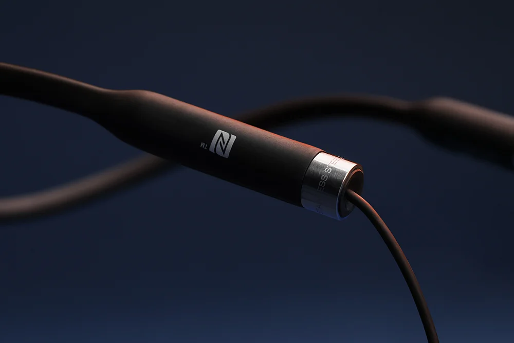 ma750-wireless-neckband-1.jpg