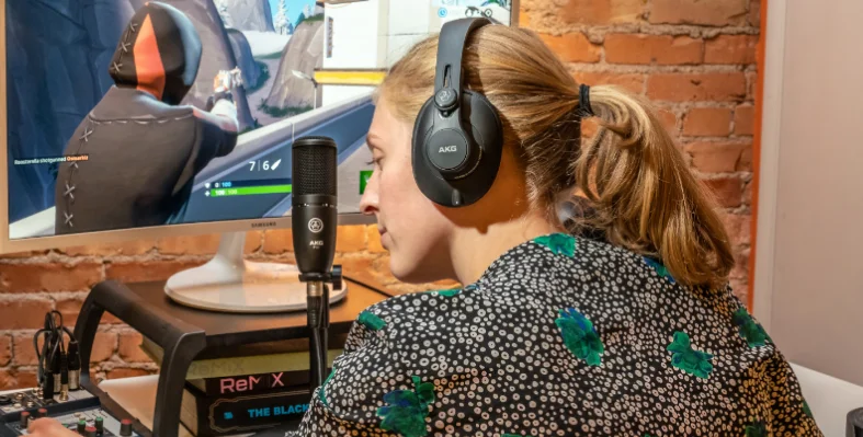 AKG K361BT