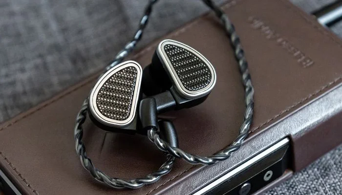 【uchina】64audio Duo + Martini Вставные наушники 64 Audio Duo купить в Москве, цена 124990 руб. в