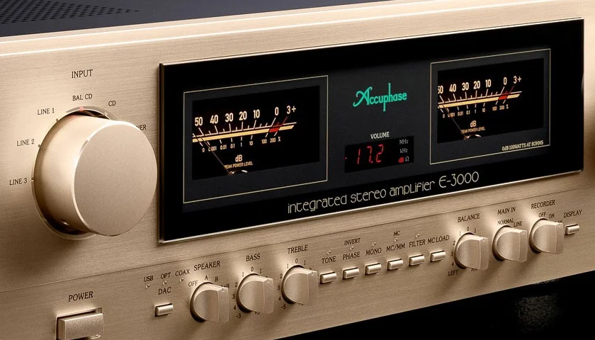 Accuphase E-3000