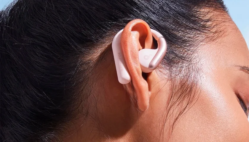 Anker AeroFit Pro наушники