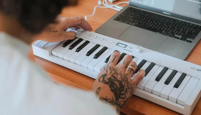 Выразительная игра в компактном формате