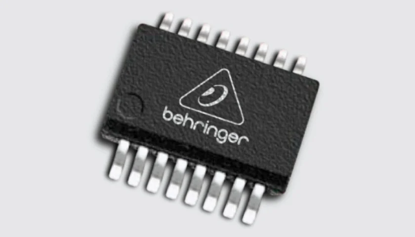 Два усилителя для наушников и функция Crossfeed Behringer MONITOR2USB 