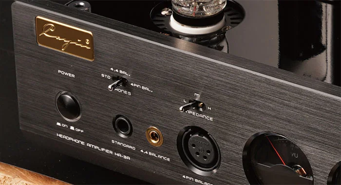 Более 10 уровней обработки корпуса усилителя