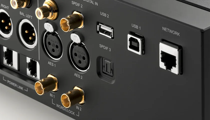 dCS Lina DAC X обеспечивает прямое подключение усилителя