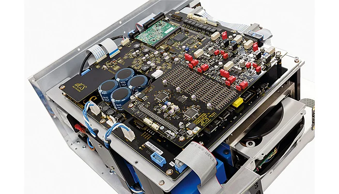 Совершенный механизм работы с дисками TEAC Esoteric VRDS Neo