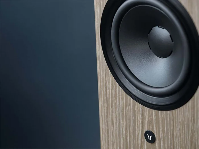 По два усилителя на одну колонку