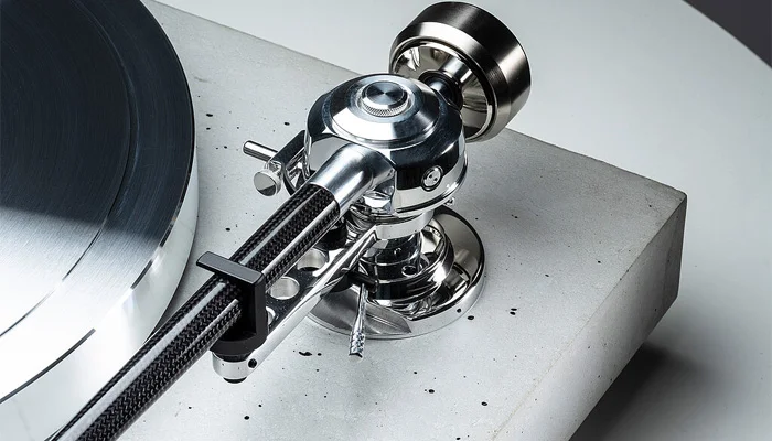 S-образный тонарм C-Note