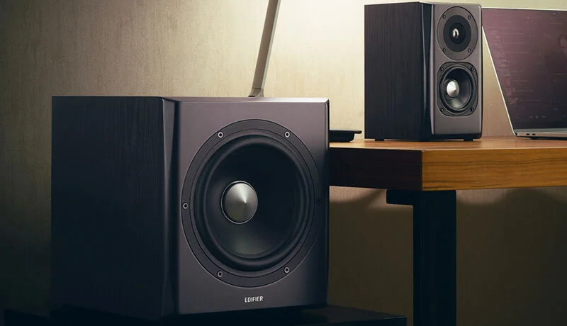 Мощный сабвуфер с частотой от 40 Гц