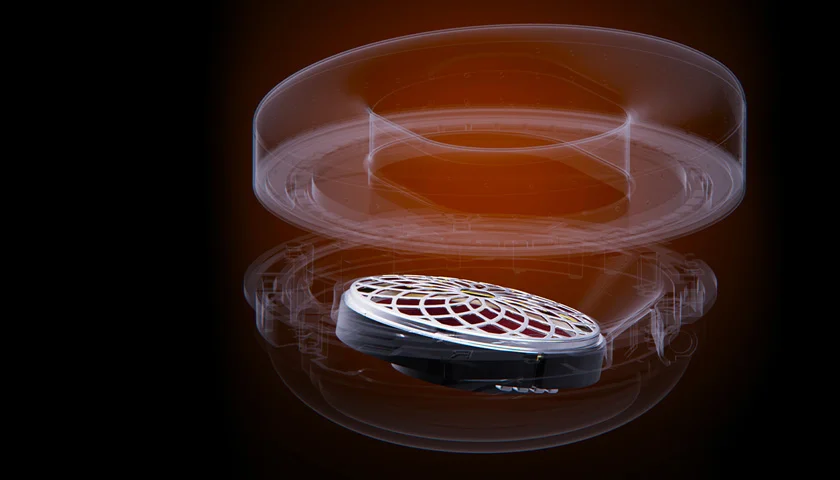 Угловой дизайн динамика уменьшает стоячие волны для более четкого звучания